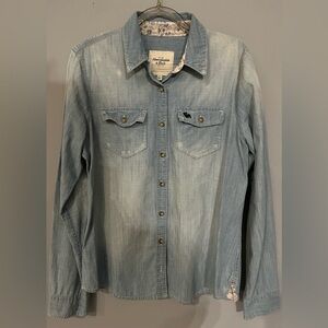 ABERCROMBIE & FITCH DISTRESSED CHAMBRAY BUTTON DOWN